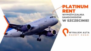 Samolot w locie nad chmurami obok reklamy car rental w Szczecinie.